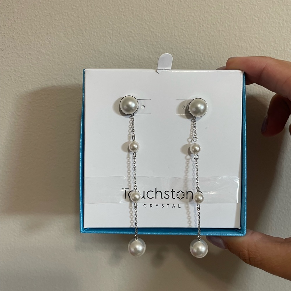 Touchstone Pearl Earrings